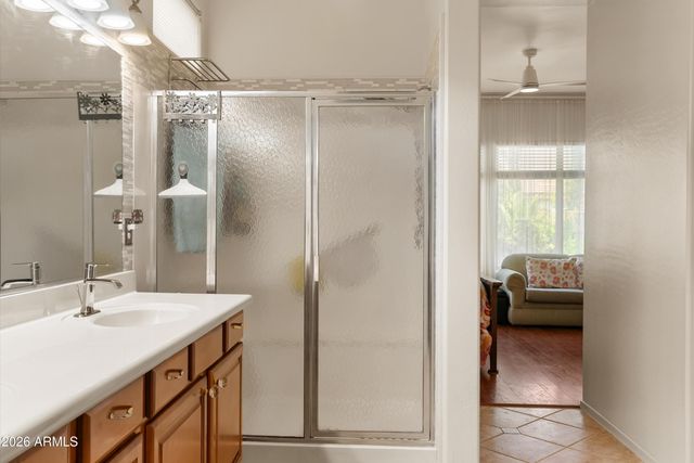 4708 E SOURWOOD Drive, Gilbert, AZ 85298