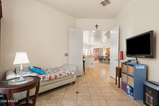 4708 E SOURWOOD Drive, Gilbert, AZ 85298