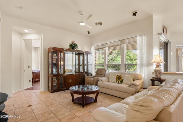 4708 E SOURWOOD Drive, Gilbert, AZ 85298