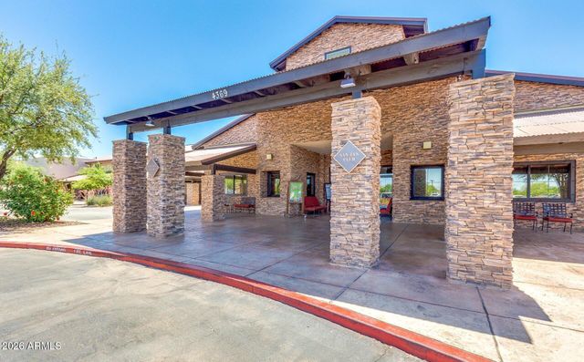 4708 E SOURWOOD Drive, Gilbert, AZ 85298