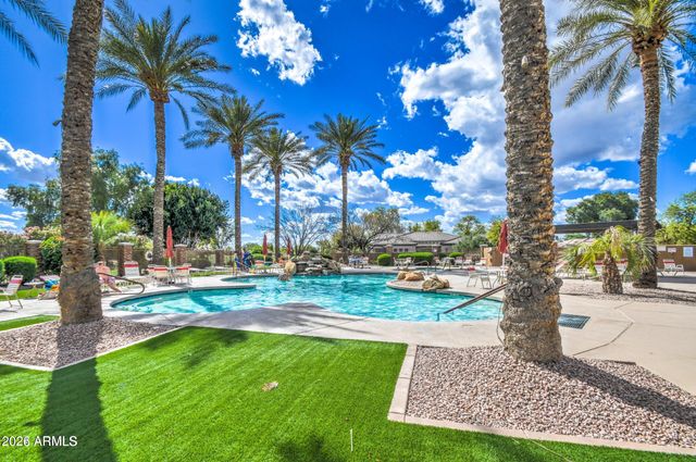 4708 E SOURWOOD Drive, Gilbert, AZ 85298