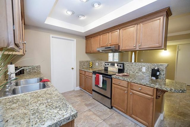 3417 John Lee Ln, Modesto, CA 95350