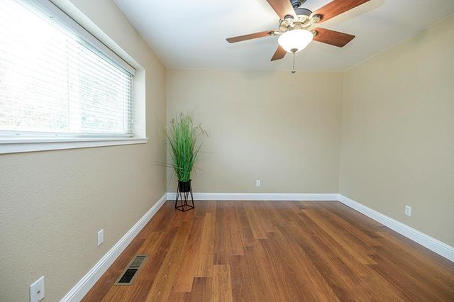 3417 John Lee Ln, Modesto, CA 95350