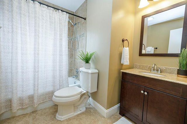 3417 John Lee Ln, Modesto, CA 95350