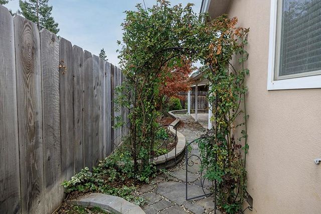 3417 John Lee Ln, Modesto, CA 95350