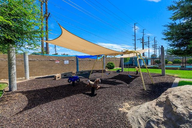 3417 John Lee Ln, Modesto, CA 95350