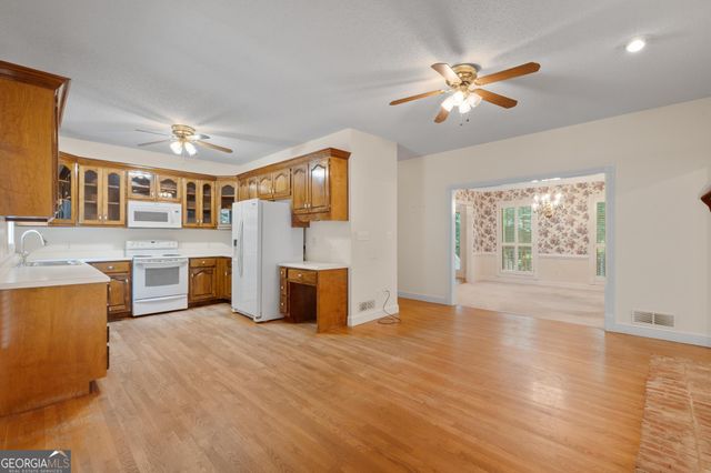 285 Hillview Road, Hampton, GA 30228