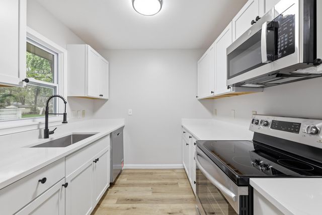 6717 65th Avenue N, Brooklyn Park, MN 55428