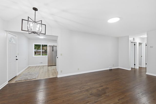 6717 65th Avenue N, Brooklyn Park, MN 55428