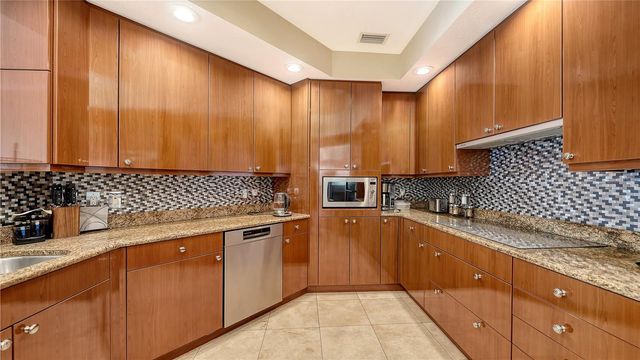 35 WATERGATE DRIVE 1506, Sarasota, FL 34236