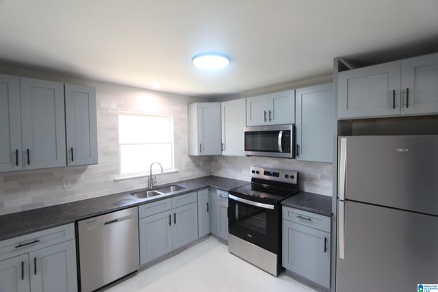 816 ROCKINGHAM ROAD, Birmingham, AL 35235