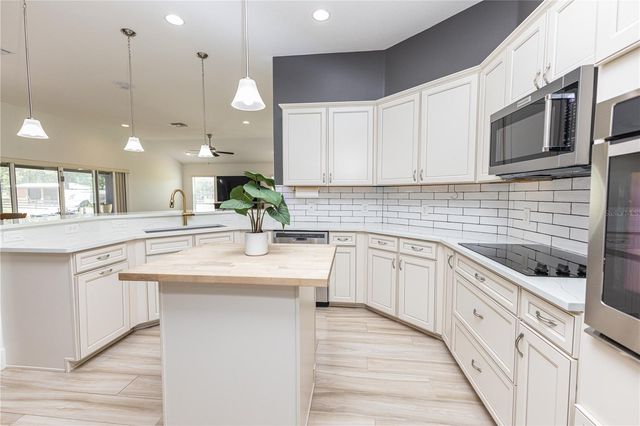 2057 E C 462, Wildwood, FL 34785