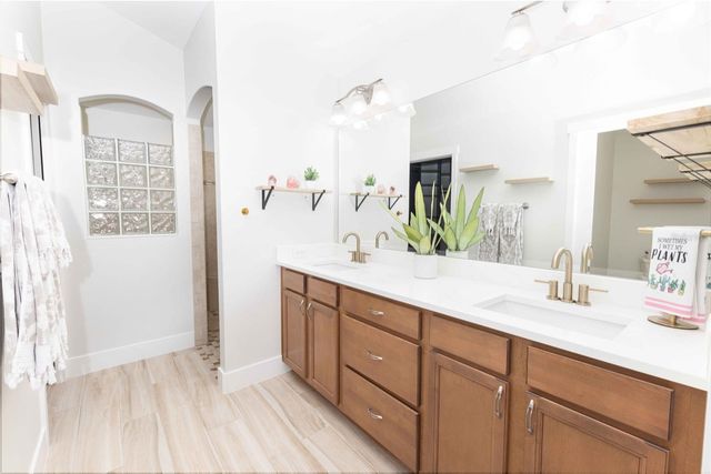 2057 E C 462, Wildwood, FL 34785