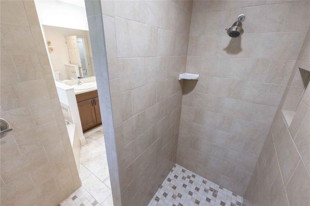 2057 E C 462, Wildwood, FL 34785