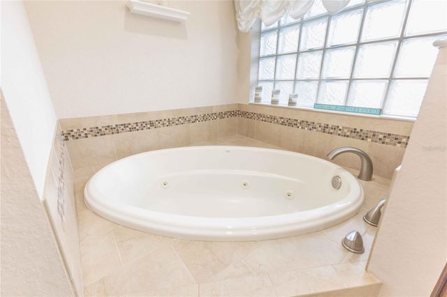 2057 E C 462, Wildwood, FL 34785