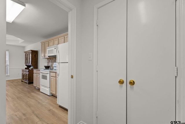 1521 Rice Rd #J-104, Tyler, TX 75703