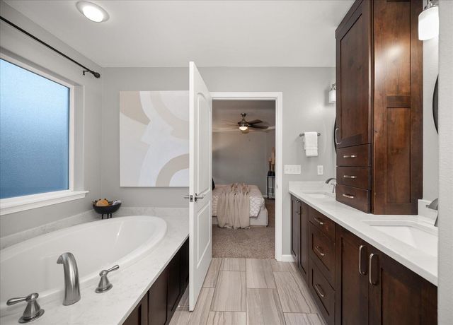 1602 S Canyon Woods Ln, Spokane, WA 99224