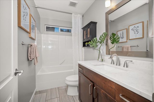 1602 S Canyon Woods Ln, Spokane, WA 99224