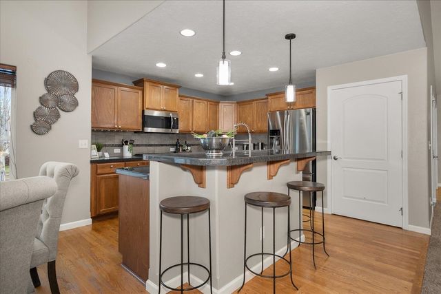 1602 S Canyon Woods Ln, Spokane, WA 99224