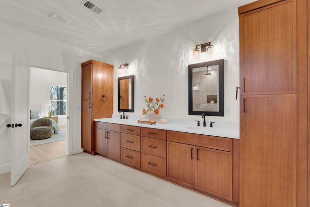 3798B Ballenger Road, Greer, SC 29361