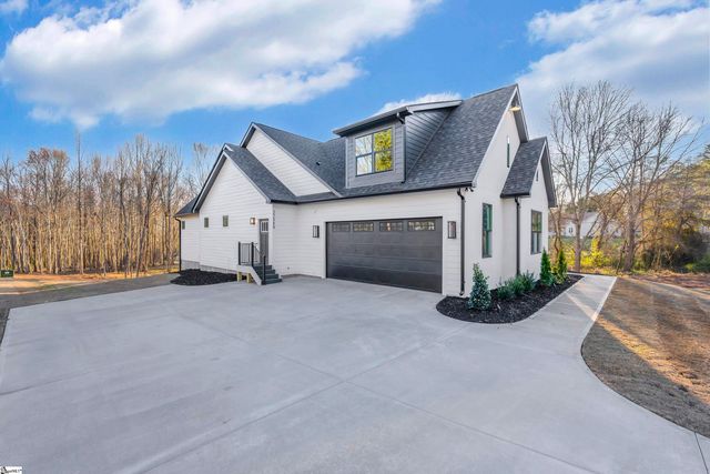 3798B Ballenger Road, Greer, SC 29361