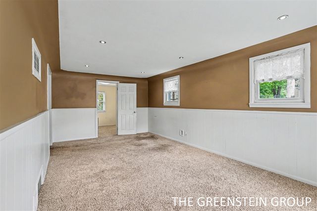 2541 Day Avenue, Grand Rapids, MI 49544