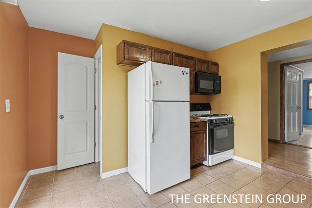 2541 Day Avenue, Grand Rapids, MI 49544