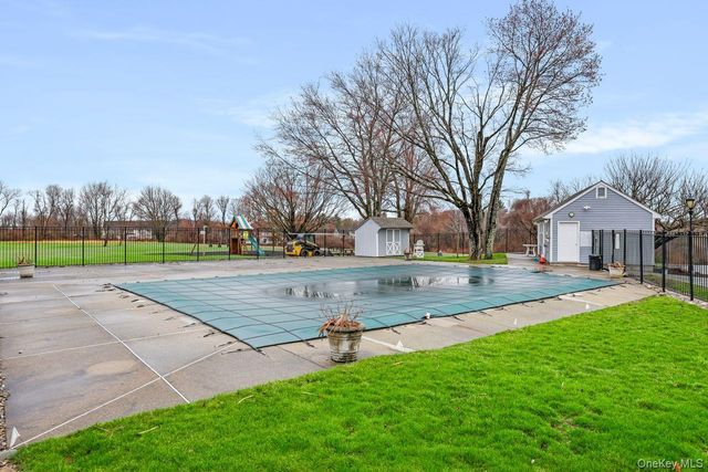 178 Fairway Drive, Carmel, NY 10512