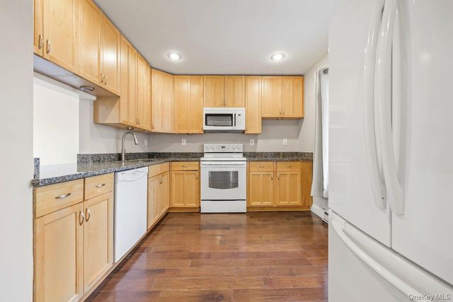 178 Fairway Drive, Carmel, NY 10512