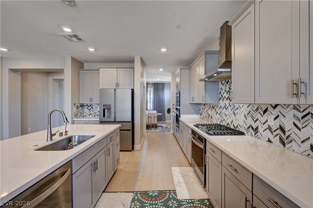 7572 Mount Spokane Court, Las Vegas, NV 89113