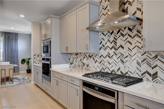 7572 Mount Spokane Court, Las Vegas, NV 89113