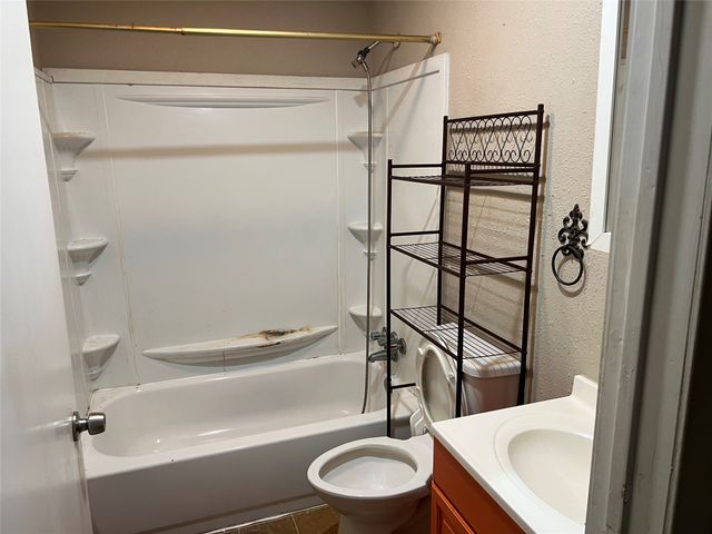 518 Stonewall Drive, Euless, TX 76039
