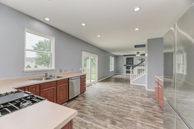 2322 Pagosa Springs Drive, Aurora, IL 60503