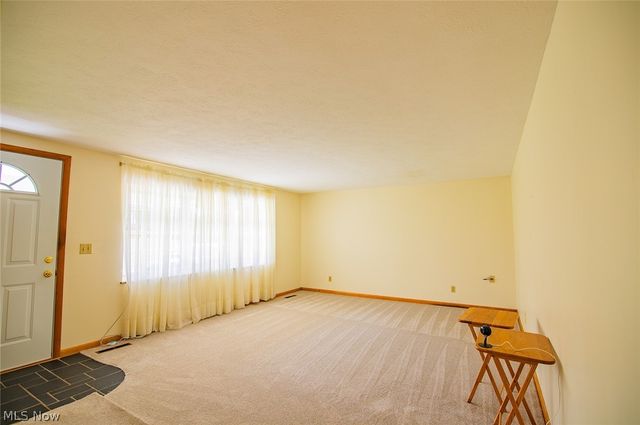 135 Cranberry Street, Washington, WV 26181