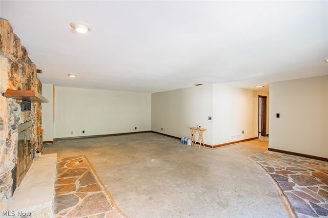 135 Cranberry Street, Washington, WV 26181