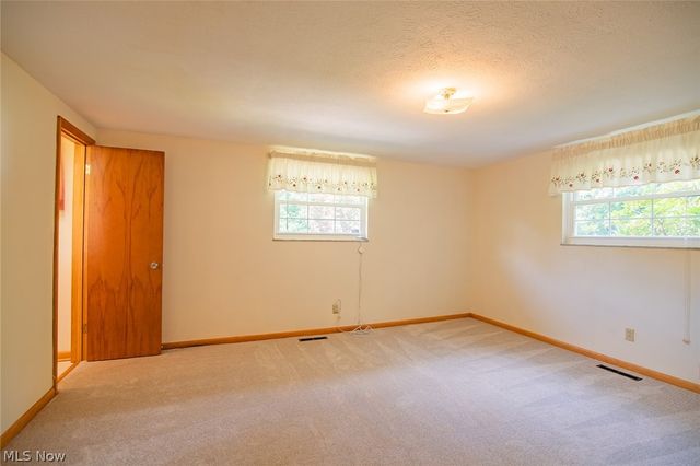 135 Cranberry Street, Washington, WV 26181