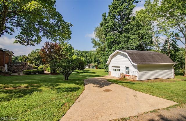 135 Cranberry Street, Washington, WV 26181