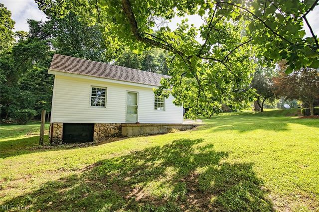135 Cranberry Street, Washington, WV 26181