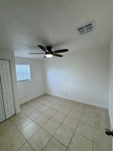 5179 Pat Place, West Palm Beach, FL 33407