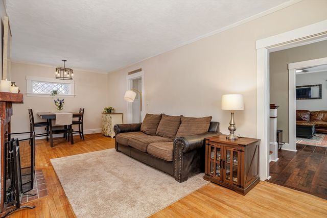 21 Porter St, Leominster, MA 01453