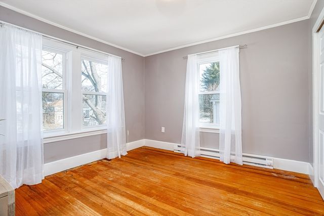 21 Porter St, Leominster, MA 01453