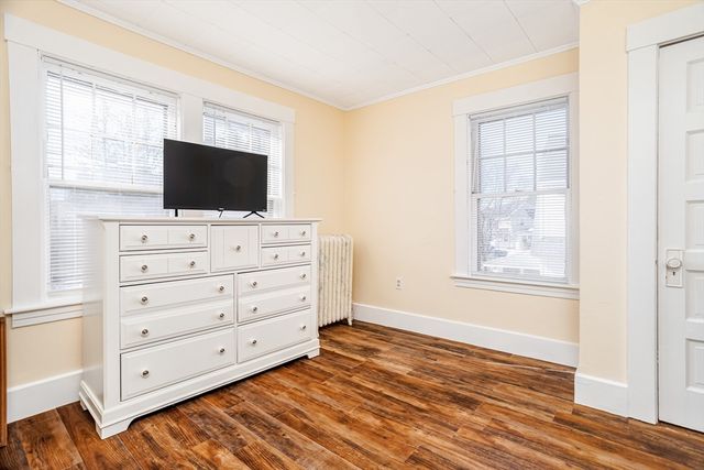 21 Porter St, Leominster, MA 01453