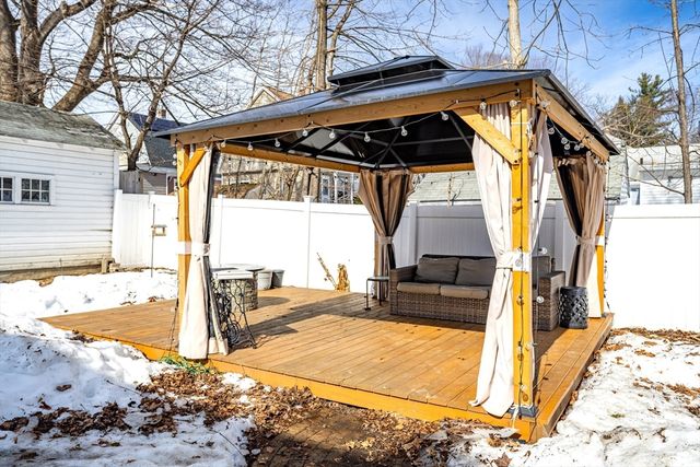 21 Porter St, Leominster, MA 01453