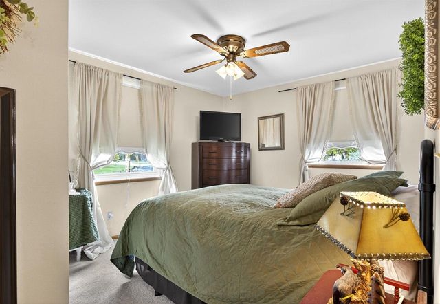 750 WANDA AVENUE, Neenah, WI 54956