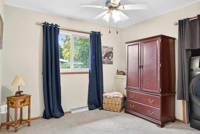 750 WANDA AVENUE, Neenah, WI 54956