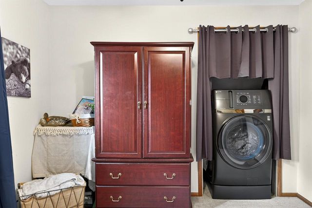 750 WANDA AVENUE, Neenah, WI 54956