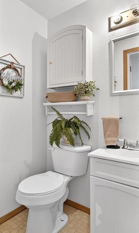 750 WANDA AVENUE, Neenah, WI 54956