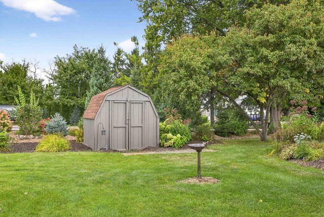 750 WANDA AVENUE, Neenah, WI 54956