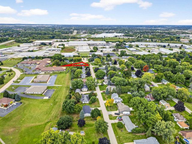 750 WANDA AVENUE, Neenah, WI 54956