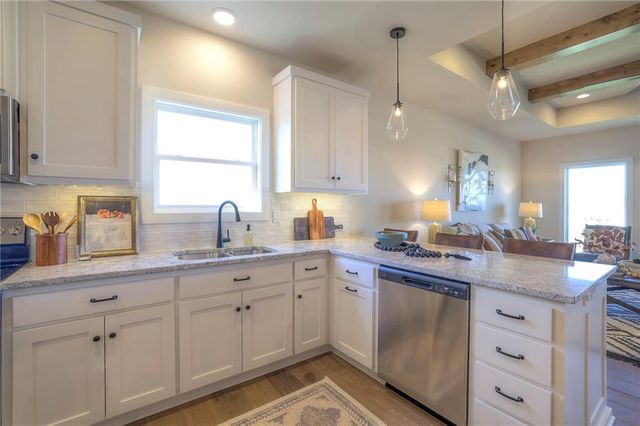 17079 W 168th Place, Olathe, KS 66062